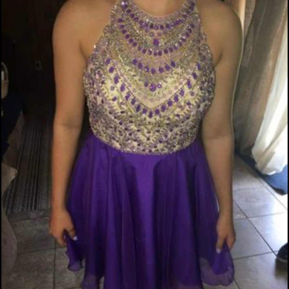Shorter length prom/homecoming dress